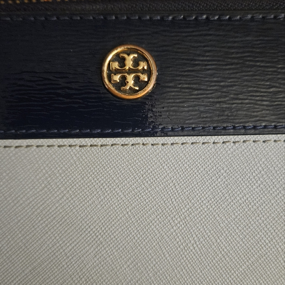 Tory Burch Blue and Gray Wallet with Gold Logo - Picture 2 of 8